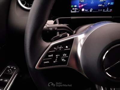 Mercedes-Benz GLA 200 D Progressive Advanced 8G-DCT Grigio usata Lucca