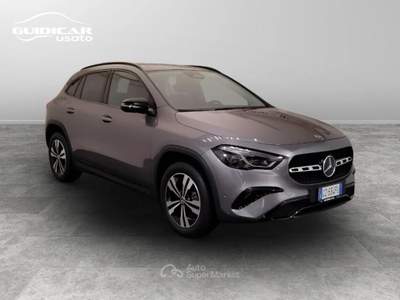 Mercedes-Benz GLA 200 D Progressive Advanced 8G-DCT Grigio usata Lucca