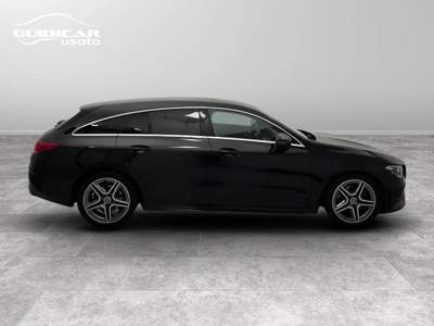 Mercedes-Benz CLA 200 D Premium 8G-DCT Nero usata Lucca