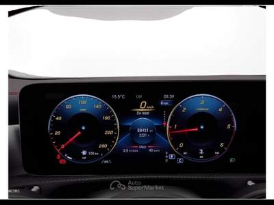 Mercedes-Benz CLA 200 D Premium 8G-DCT Nero usata Lucca
