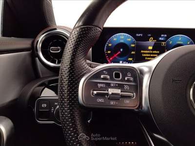 Mercedes-Benz CLA 200 D Premium 8G-DCT Nero usata Lucca