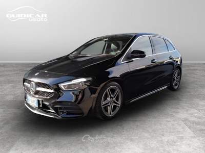 Mercedes-Benz Classe B 180 Advanced Plus AMG Line 7G-DCT Nero usata Lucca