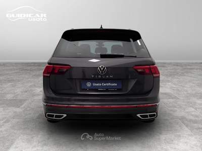 Volkswagen Tiguan 2.0 TDI SCR R-Line DSG Grigio usata Lucca