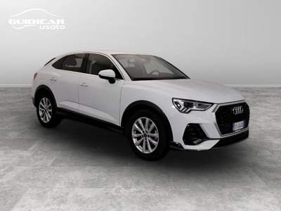 Audi Q3 35 2.0 TDI Business Plus S tronic Bianco usata Lucca