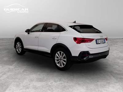 Audi Q3 35 2.0 TDI Business Plus S tronic Bianco usata Lucca