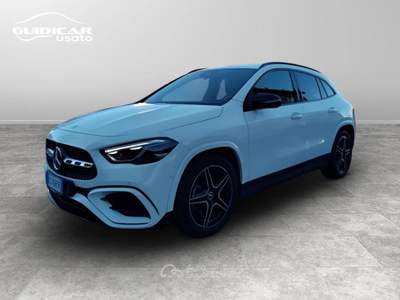 Mercedes-Benz GLA 200 D AMG Line Advanced Plus 8G-DCT Bianco usata Lucca