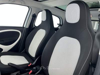 Smart ForFour forfour 70 1.0 Passion Bianco usata Bastia Umbra