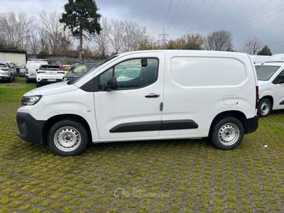 Peugeot Partner Partner BlueHDi 100 S&S PC Furgone Premium (IVA ESCL) usata Milano