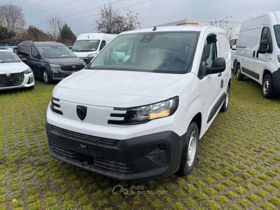 Peugeot Partner Partner BlueHDi 100 S&S PC Furgone Premium (IVA ESCL) usata Milano
