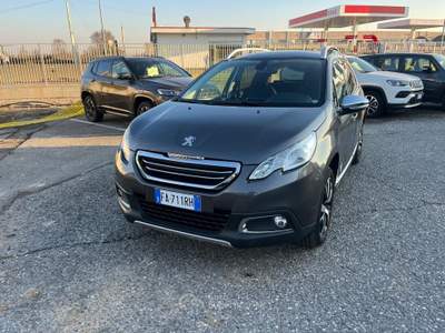Peugeot 2008 BlueHDi 120 S&S Féline Nero usata Milano