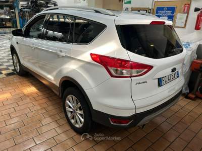 Ford Kuga 2.0 TDCI 150 CV S&S 4WD Powershift Titanium EURO6 Bianco usata Melegnano