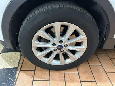 Ford Kuga 2.0 TDCI 150 CV S&S 4WD Powershift Titanium EURO6 Bianco usata Melegnano