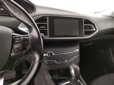 Peugeot 308 BlueHDi 120 S&S EAT6 Allure Bianco usata Barletta