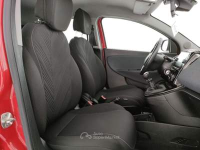 Lancia Ypsilon 1.0 FireFly 5 porte S&S Hybrid Gold Rosso usata Barletta