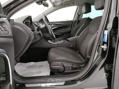 Opel Insignia 2.0 CDTI 140CV Sports Tourer Cosmo Nero usata Barletta