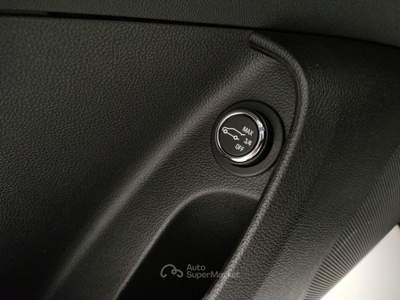 Opel Insignia 2.0 CDTI 140CV Sports Tourer Cosmo Nero usata Barletta
