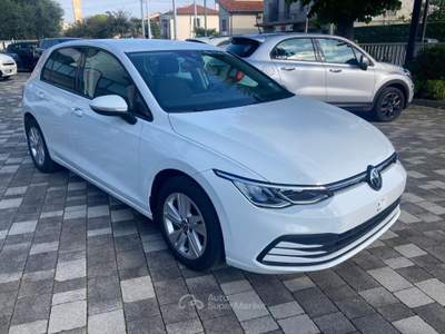 Volkswagen Golf 1.5 TGI DSG Life Bianco usata Mira
