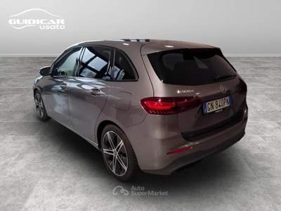 Mercedes-Benz Classe B 180 D Advanced Progressive 8G-DCT Grigio usata Lucca
