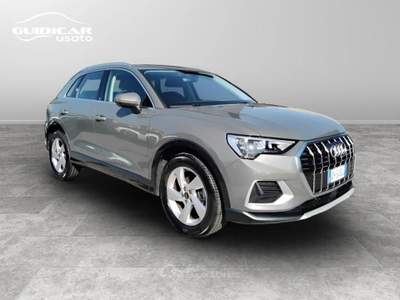 Audi Q3 35 1.5 TFSI Business Advanced Grigio usata Lucca