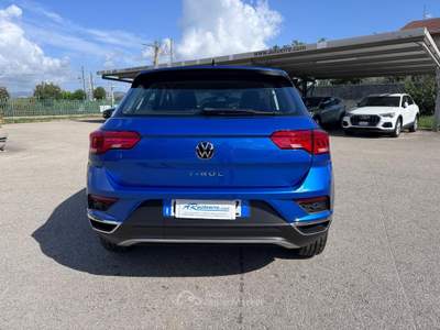 Volkswagen T-Roc VETTURA DEL MERCATO ITALIANO Blu/Azzurro usata SANT'AGATA DE'  GOTI