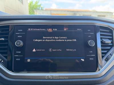 Volkswagen T-Roc VETTURA DEL MERCATO ITALIANO Blu/Azzurro usata SANT'AGATA DE'  GOTI