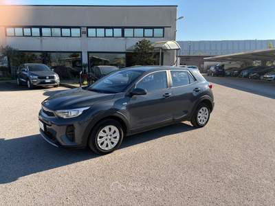 Kia Stonic VETTURA DEL MERCATO ITALIANO Grigio usata SANT'AGATA DE'  GOTI