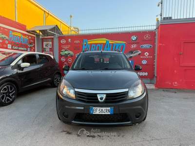 Dacia Sandero Stepway 1.5 dCi 70cv - 2011 Grigio usata Giugliano in Campania