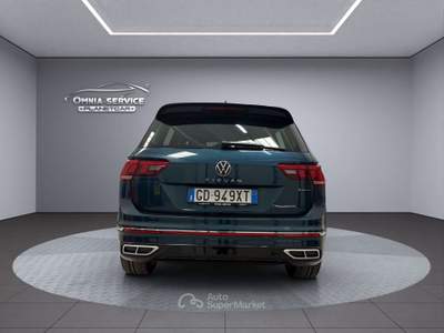 Volkswagen Tiguan Tiguan II 2021 2.0 tdi R-Line 4motion 150cv dsg Verde usata Grosseto