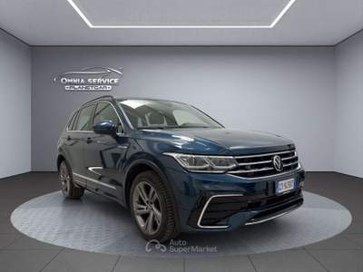 Volkswagen Tiguan Tiguan II 2021 2.0 tdi R-Line 4motion 150cv dsg Verde usata Grosseto
