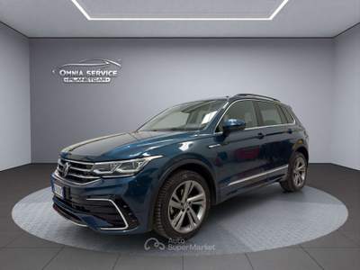 Volkswagen Tiguan Tiguan II 2021 2.0 tdi R-Line 4motion 150cv dsg Verde usata Grosseto