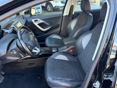 Peugeot 2008 VETTURA DEL MERCATO ITALIANO Nero usata SANT'AGATA DE'  GOTI