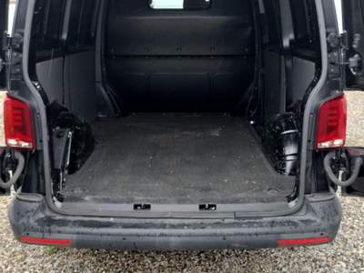 Volkswagen Multivan T6.1 Transporter 28 2.0 tdi 150cv Business dsg7 p.c. T6.1 28 2.0 tdi 150cv Business dsg7 p.c. Nero usata Prato