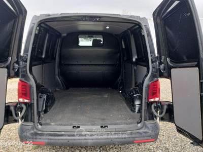 Volkswagen Multivan T6.1 Transporter 28 2.0 tdi 150cv Business dsg7 p.c. T6.1 28 2.0 tdi 150cv Business dsg7 p.c. Nero usata Prato