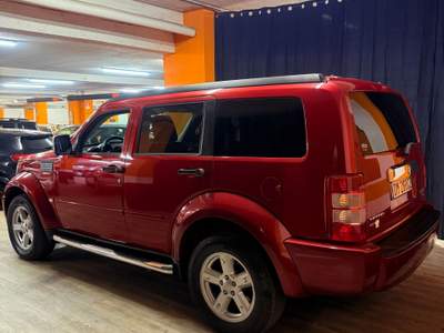 Dodge Nitro SUV DIESEL CON 205.145 km usata Roma