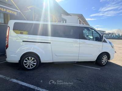 Ford Tourneo Custom 8 POSTI Bianco usata Finale Emilia