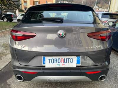 Alfa Romeo Stelvio 2.2 Turbodiesel 190 CV AT8 Q4 Business UNICO PROPR Grigio usata Varallo