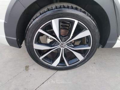 Volkswagen Taigo 1.0 tsi R-Line 115cv dsg -Matrix-Keyless-Kamera- Grigio usata Francavilla al Mare