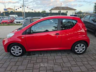 Peugeot 107 1.0 68CV 3p. Access Rosso usata Civitanova Marche
