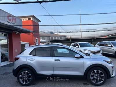 Kia Stonic 1.0 t-gdi mhev Style 120cv dct Argento usata NOALE
