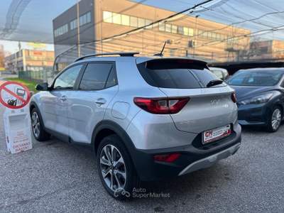 Kia Stonic 1.0 t-gdi mhev Style 120cv dct Argento usata NOALE