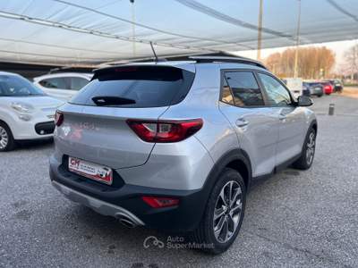 Kia Stonic 1.0 t-gdi mhev Style 120cv dct Argento usata NOALE