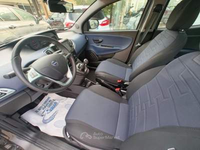 Lancia Ypsilon 1.0 FireFly 5 porte S&S Hybrid Platino Grigio usata Mira