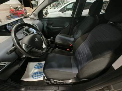 Lancia Ypsilon 1.0 FireFly 5 porte S&S Hybrid Platino Grigio usata Mira