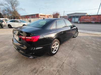Audi A4 Berlina A4 35 2.0 tfsi mhev Business 150cv usata Asti