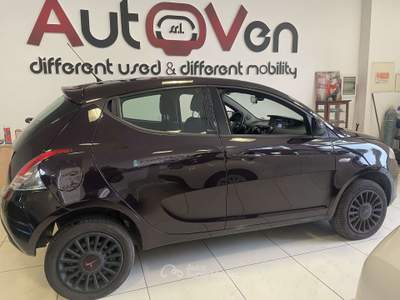 Lancia Ypsilon Ypsilon III 2011 0.9 t.air ecochic metano 80cv usata Lonate Pozzolo