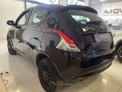 Lancia Ypsilon Ypsilon III 2011 0.9 t.air ecochic metano 80cv usata Lonate Pozzolo