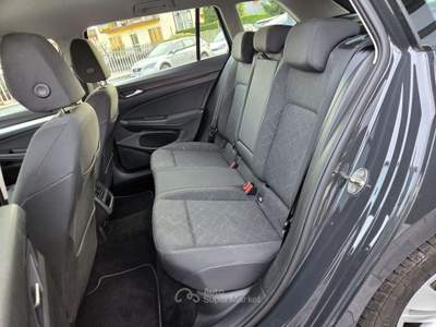 Volkswagen Golf Golf VIII 2020 Variant 2.0 tdi Life 115cv Grigio usata Pescantina