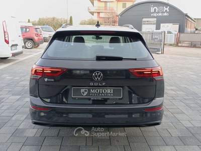 Volkswagen Golf Golf VIII 2020 Variant 2.0 tdi Life 115cv Grigio usata Pescantina