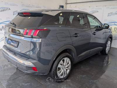 Peugeot 3008 1.5 bluehdi Business s&s 130cv Blu/Azzurro usata Limatola