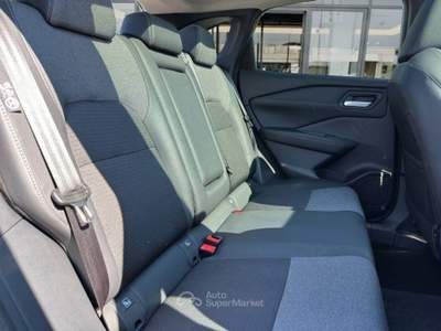 Nissan Qashqai 1.3 mhev N-Connecta 158cv xtronic TETTO PANORAMICO Nero usata Latina